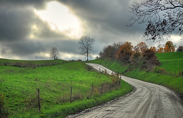 Country Road HDR 3.jpg